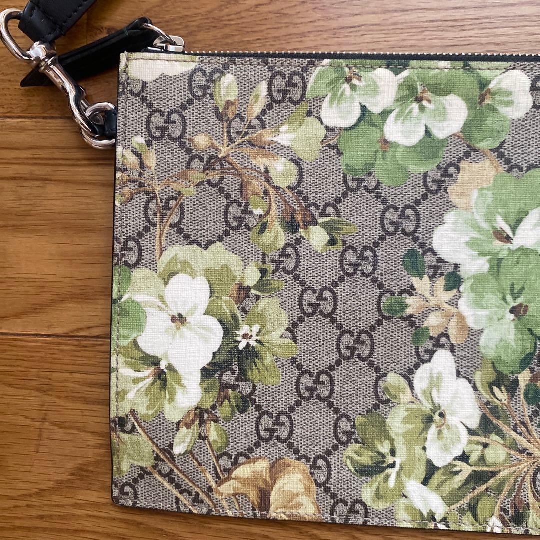 美品　GUCCI グッチ フローラルプリント クラッチバッグ 花柄