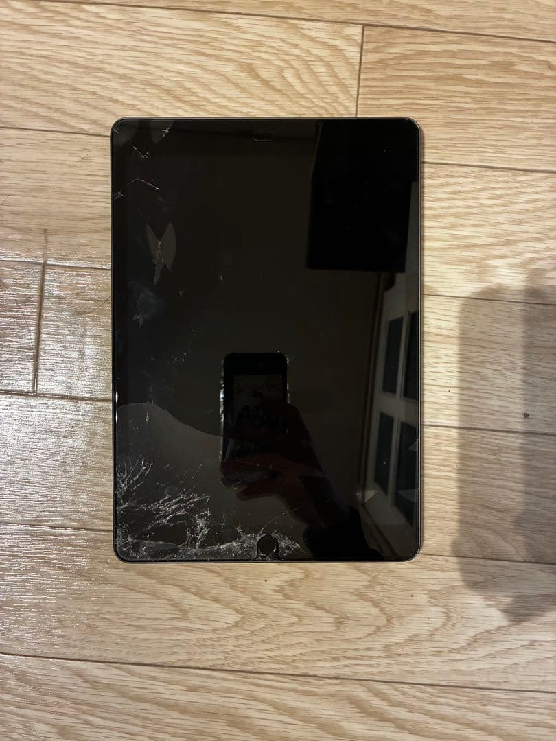 iPad 第9世代 64gb (ジャンク品）
