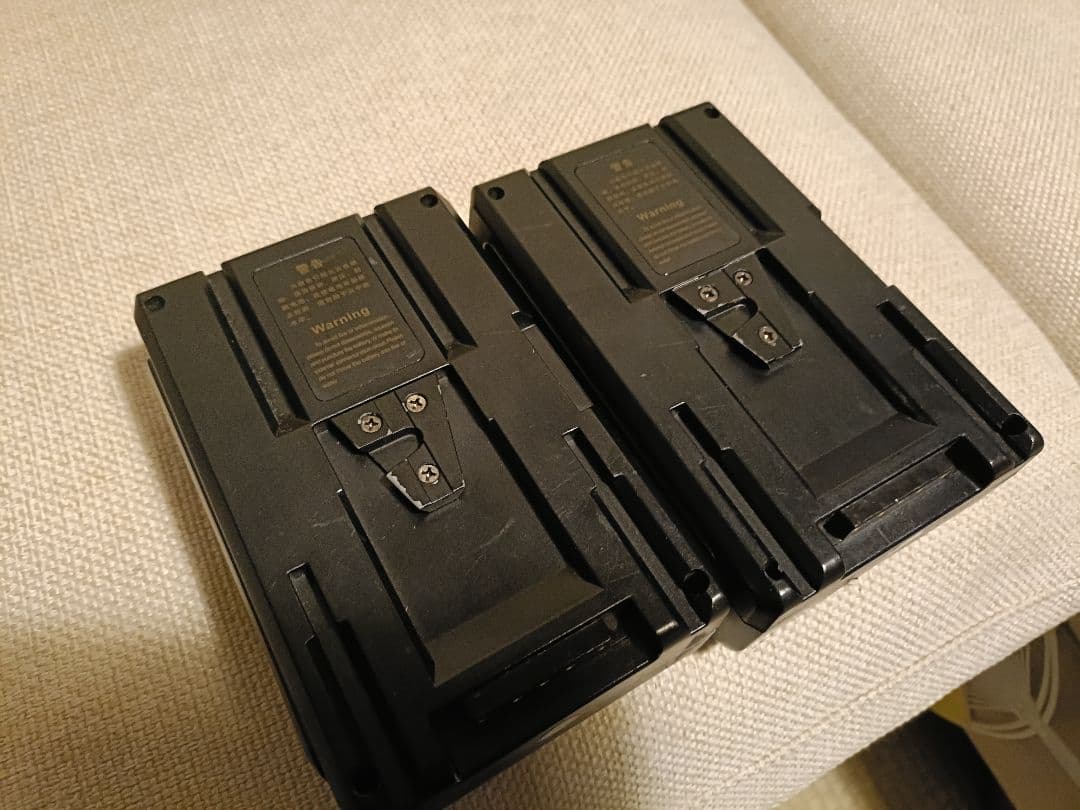 Vマウントバッテリー FARSEEING FD-BP130L ×2本 動作確認済