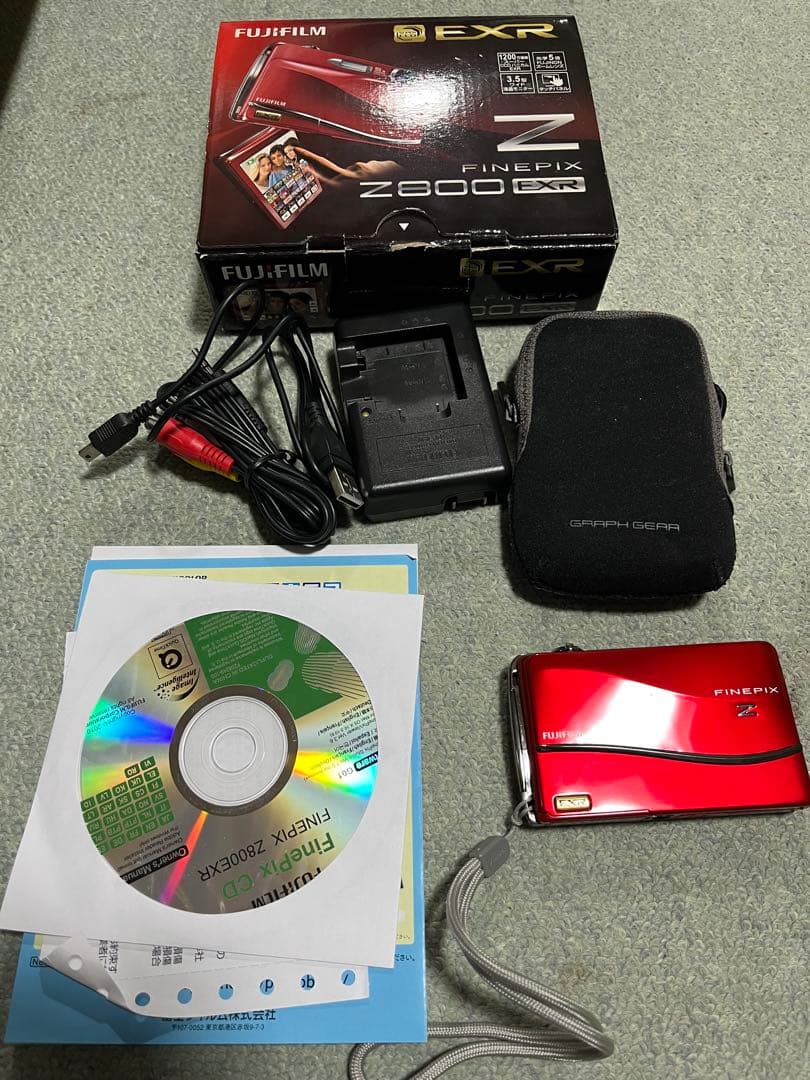 FUJIFILM FINEPIX Z800EXR レッド