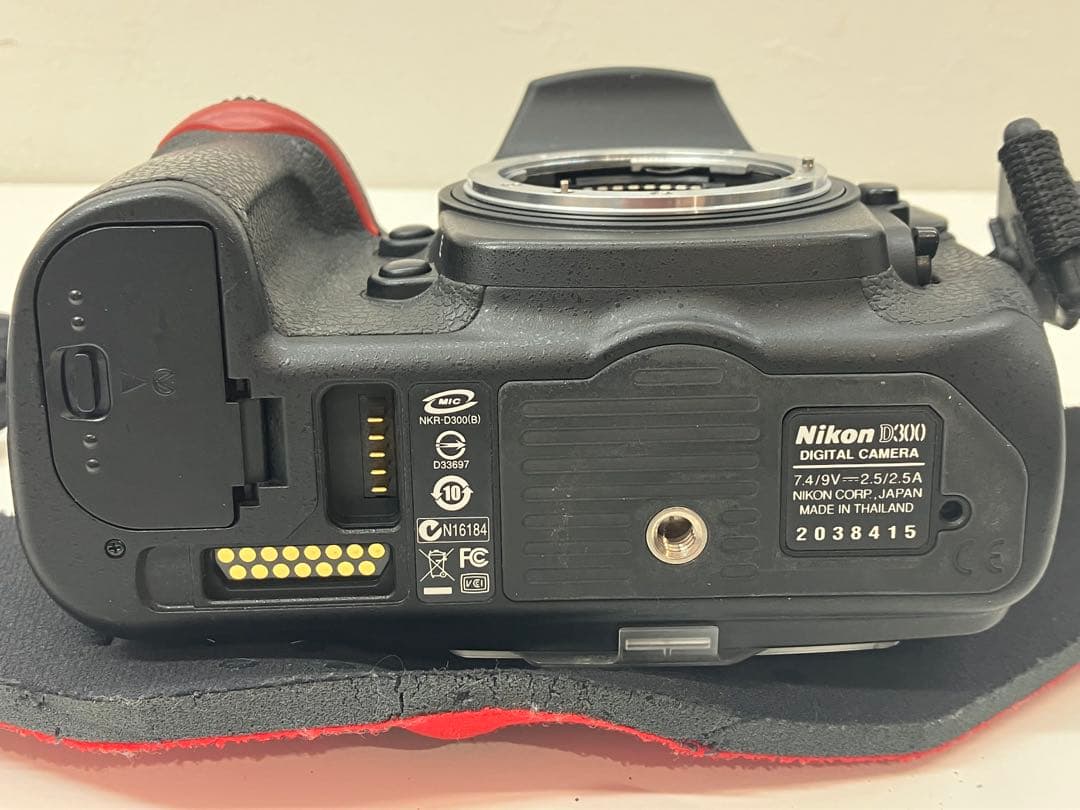 Nikon 一眼レフ　D300 レンズ　DX 【③】