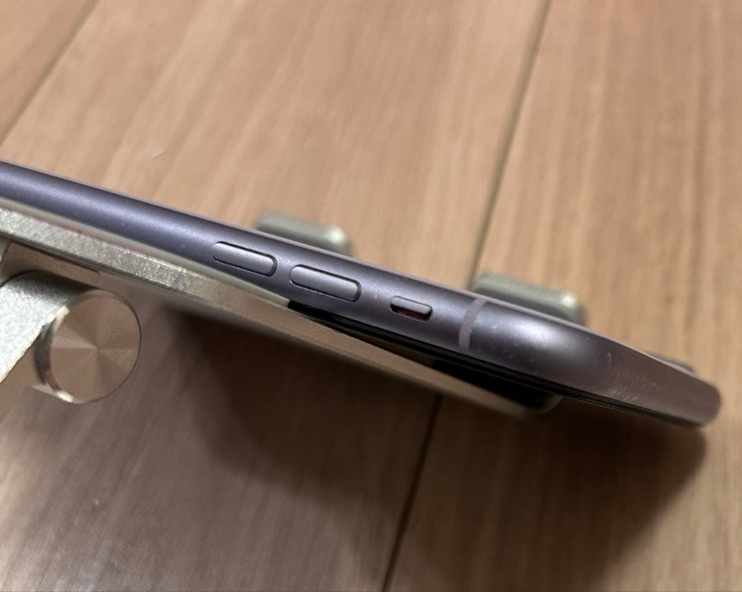 Apple iPhone 11 64GBパープル SIMフリー 本体美品