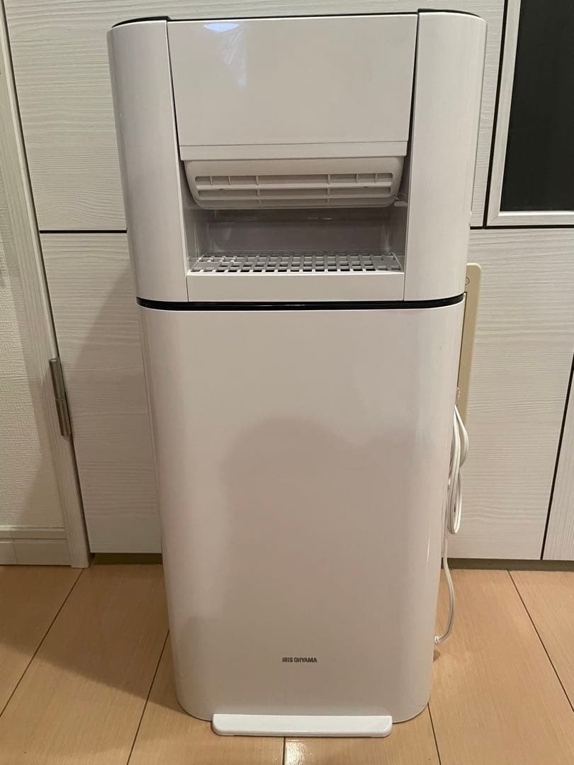 アイリスオーヤマ 衣類乾燥除湿機 IJD-150