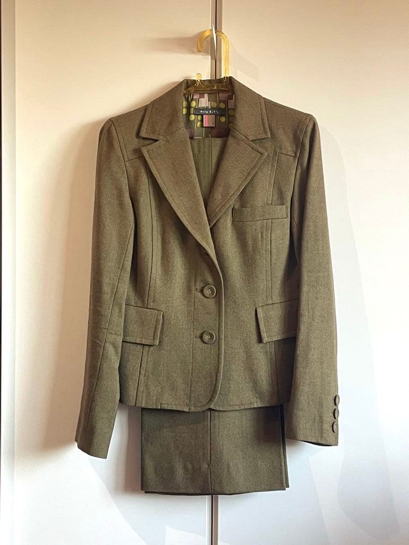 【値下げ】レディースセットアップスーツ◆オーラカイリーパンツスーツ