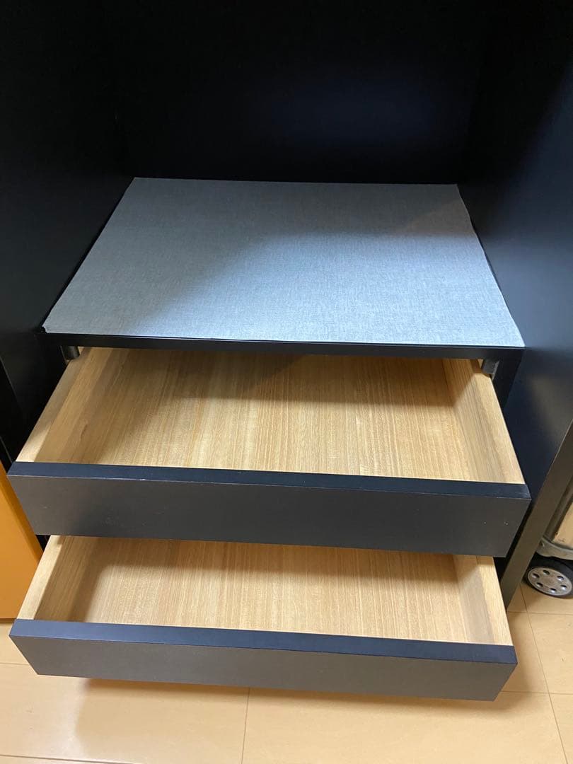 木目調クローゼット ミラー扉付き