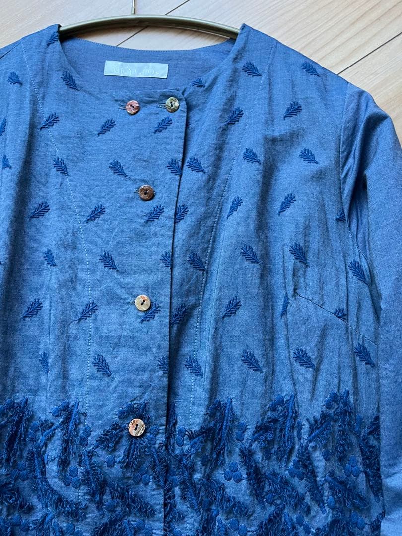 オシャレ　オススメ　ワンピース　シャツワンピース　刺繍　模様　個性