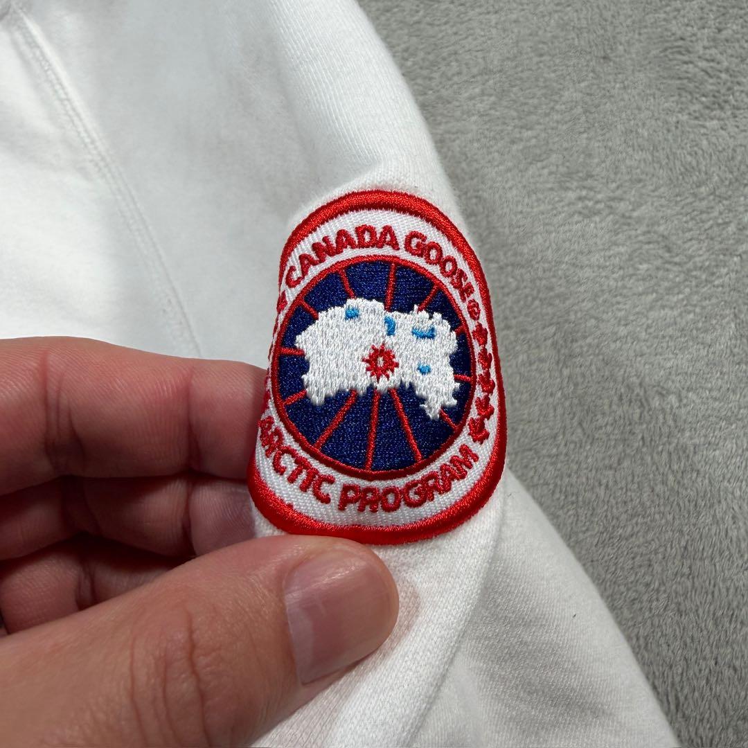 カナダグース　スウェットトレーナー　ホワイト　7400M Mサイズ