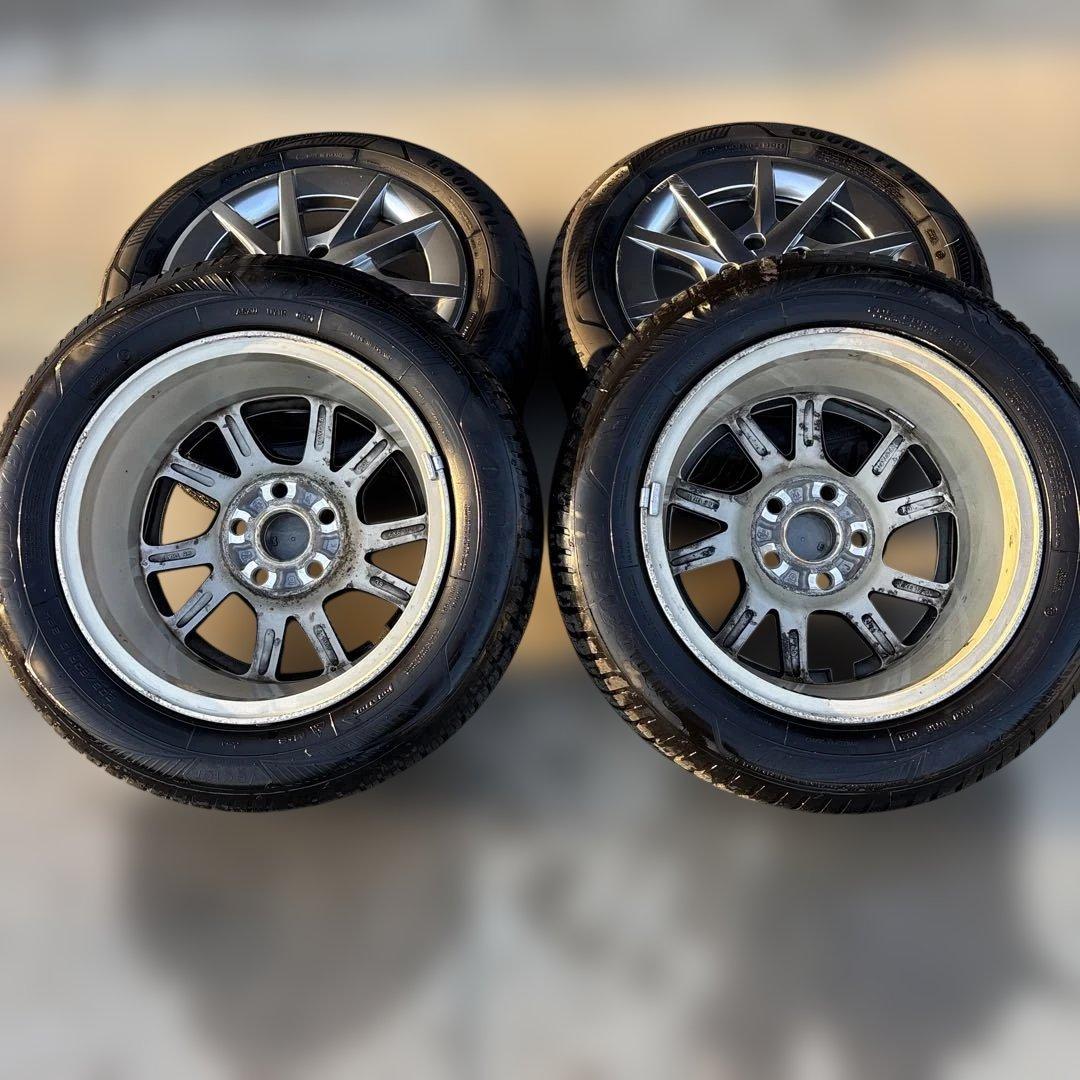 トヨタ　プリウスα純正　オールシーズンタイヤホイールセット 205/60R16