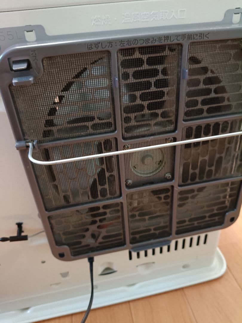 ダイニチ ブルーヒーター 2018年製 木造15畳鉄筋20畳 FW-5717LE