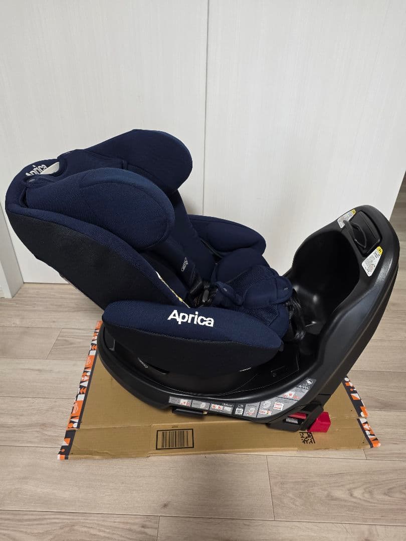 Aprica ディアターンプラスISOFIX チャイルドシート