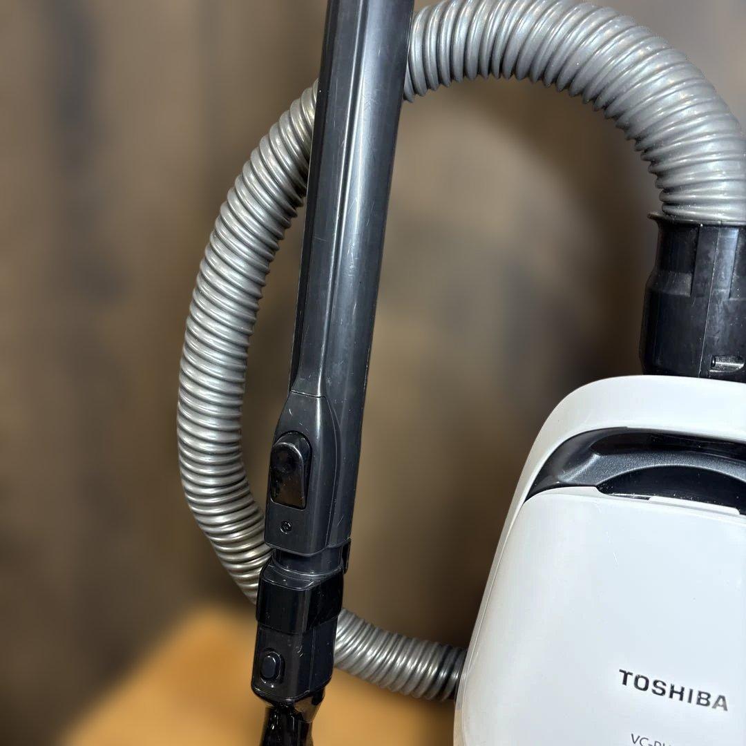 TOSHIBA 東芝 VC-PH65A-W 2022年製 紙パック式掃除機