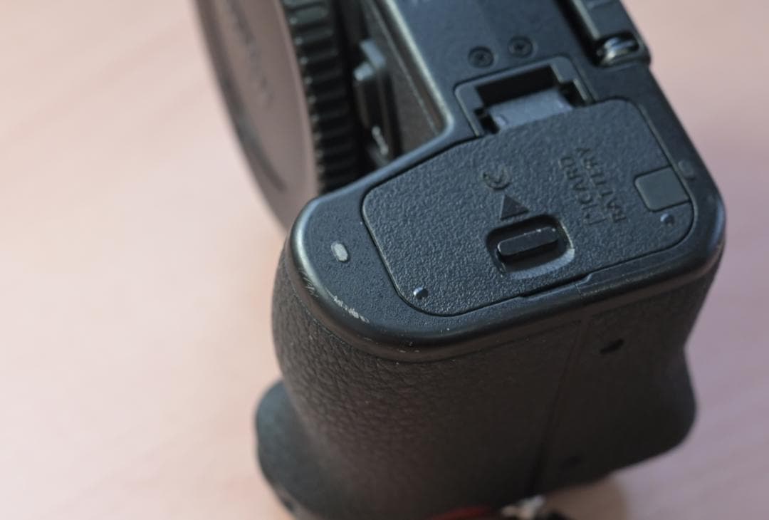 Nikon Z 50 ミラーレスカメラ　ボディ