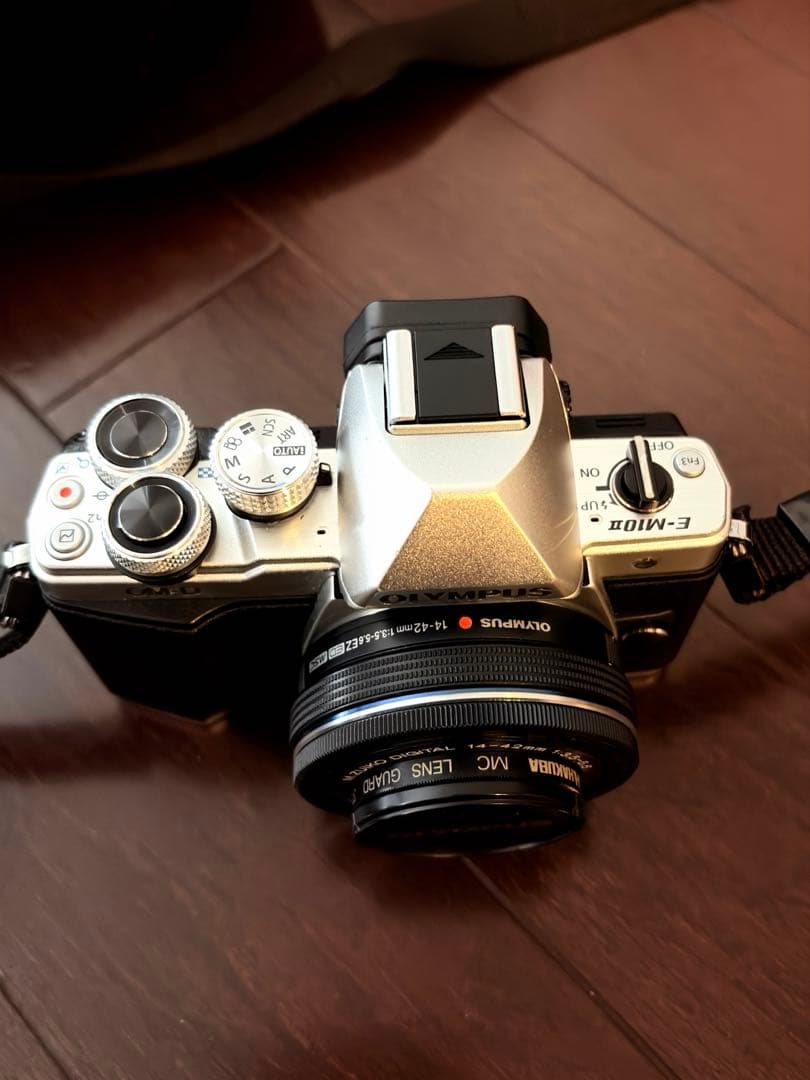 Olympus OM-D E-M10 mark2ミラーレス一眼