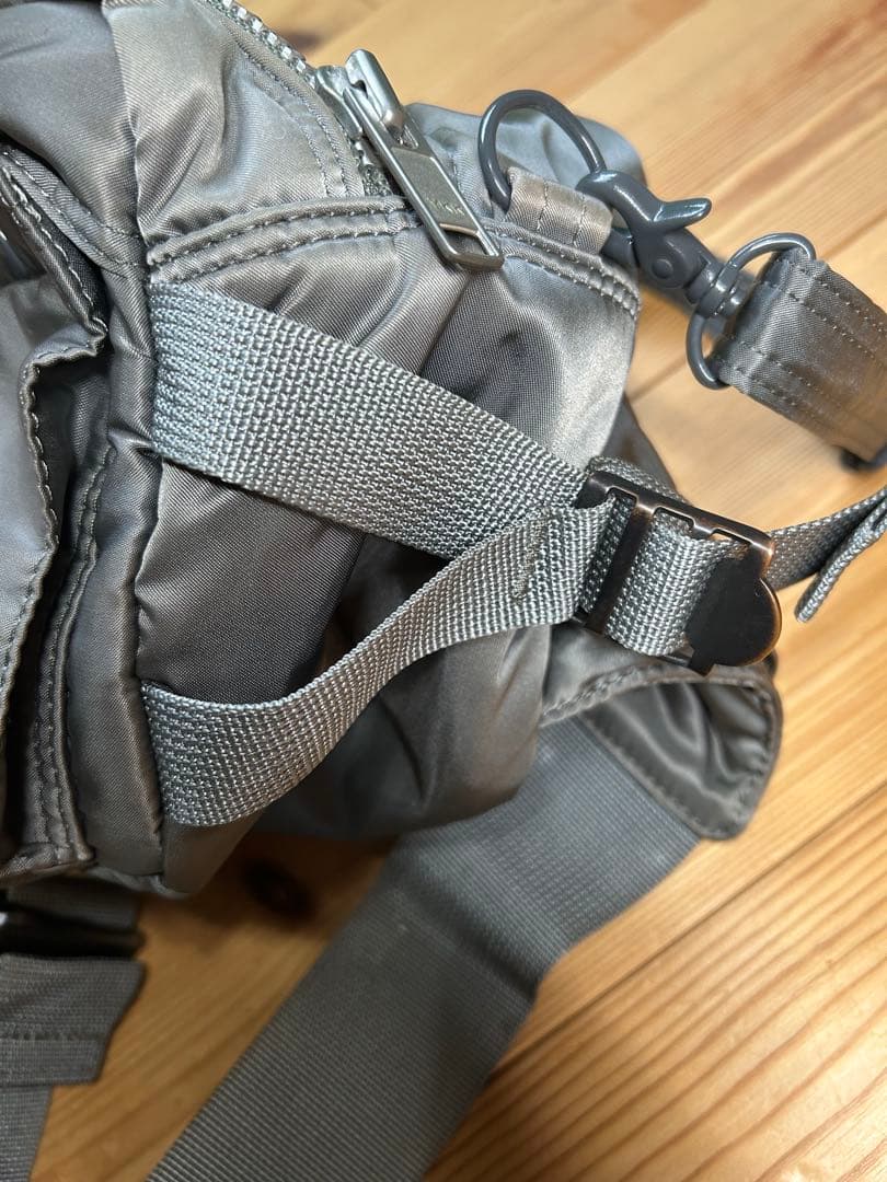 お*茶様 【希少】PORTER タンカー　シルバーグレー ショルダーバッグ