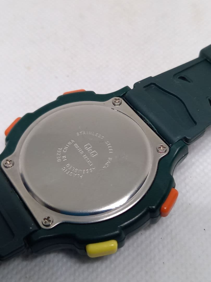 CITIZEN 【1/100クロノグラフ】デジタル Q＆Q グリーン　レア