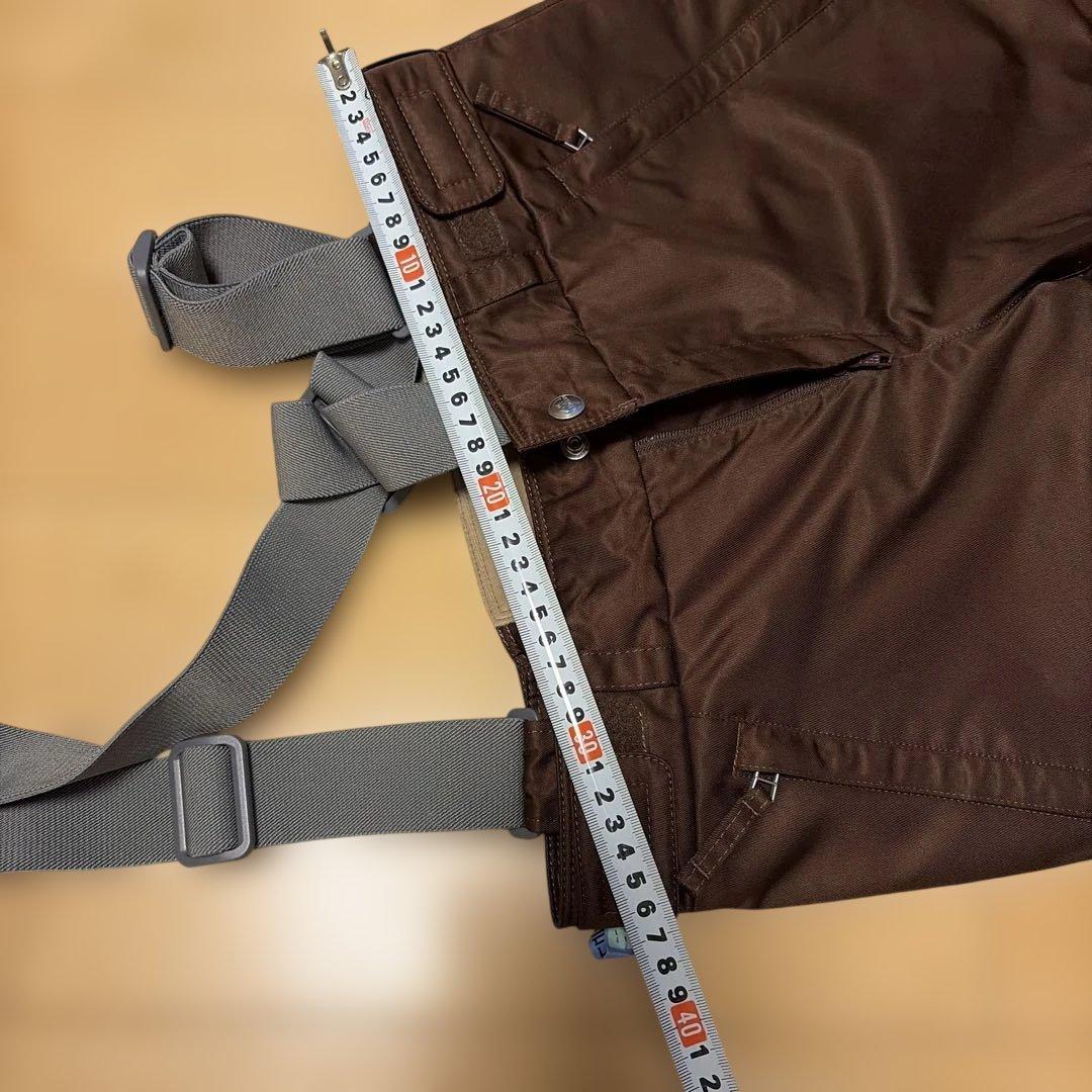 ムートンファー付き　スキーウェア　上下セット　ellesse　ゴールドウィン