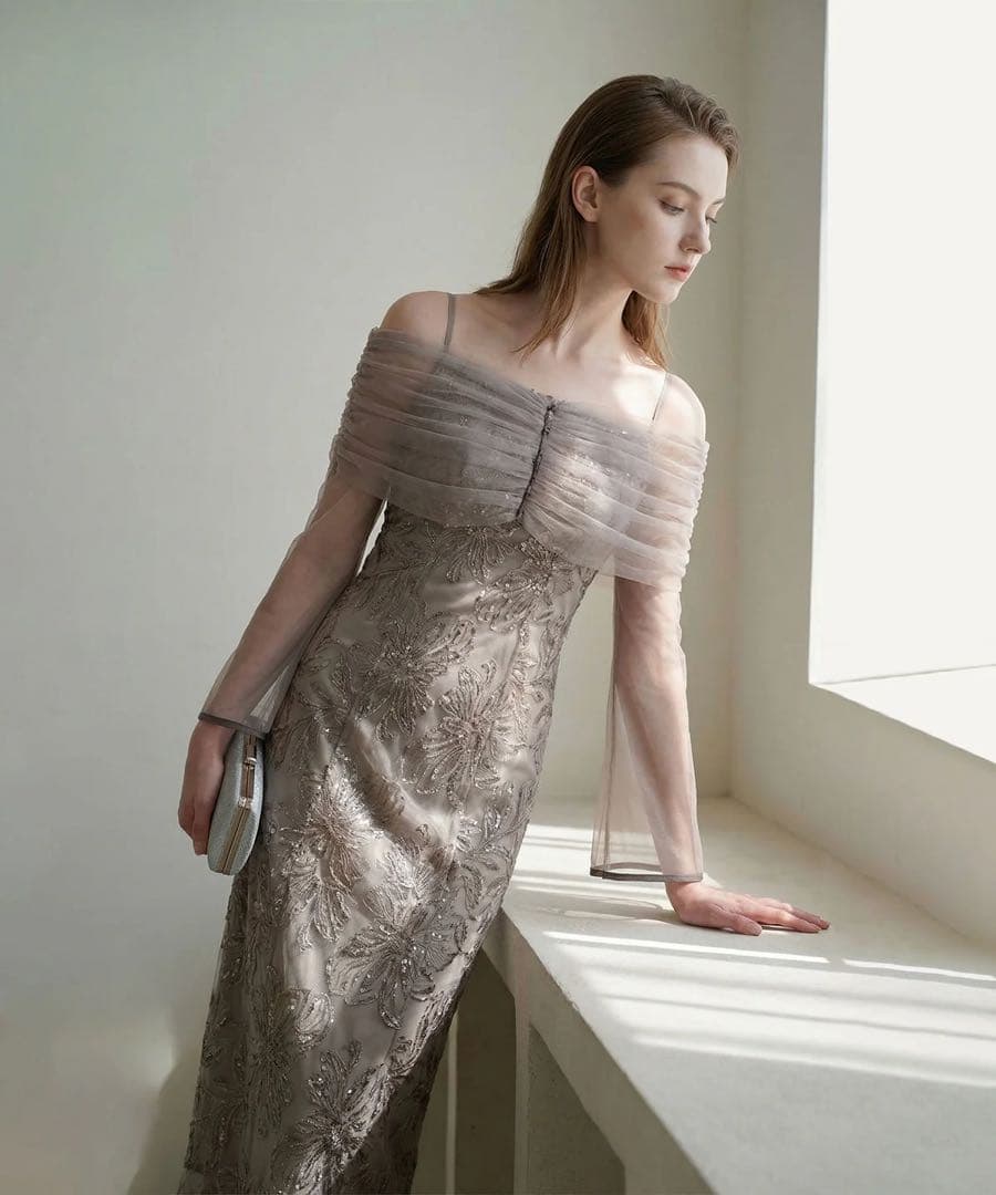 Leja チュールオフショルダー花柄Iライン 結婚式 お呼ばれ 刺繍 シアー