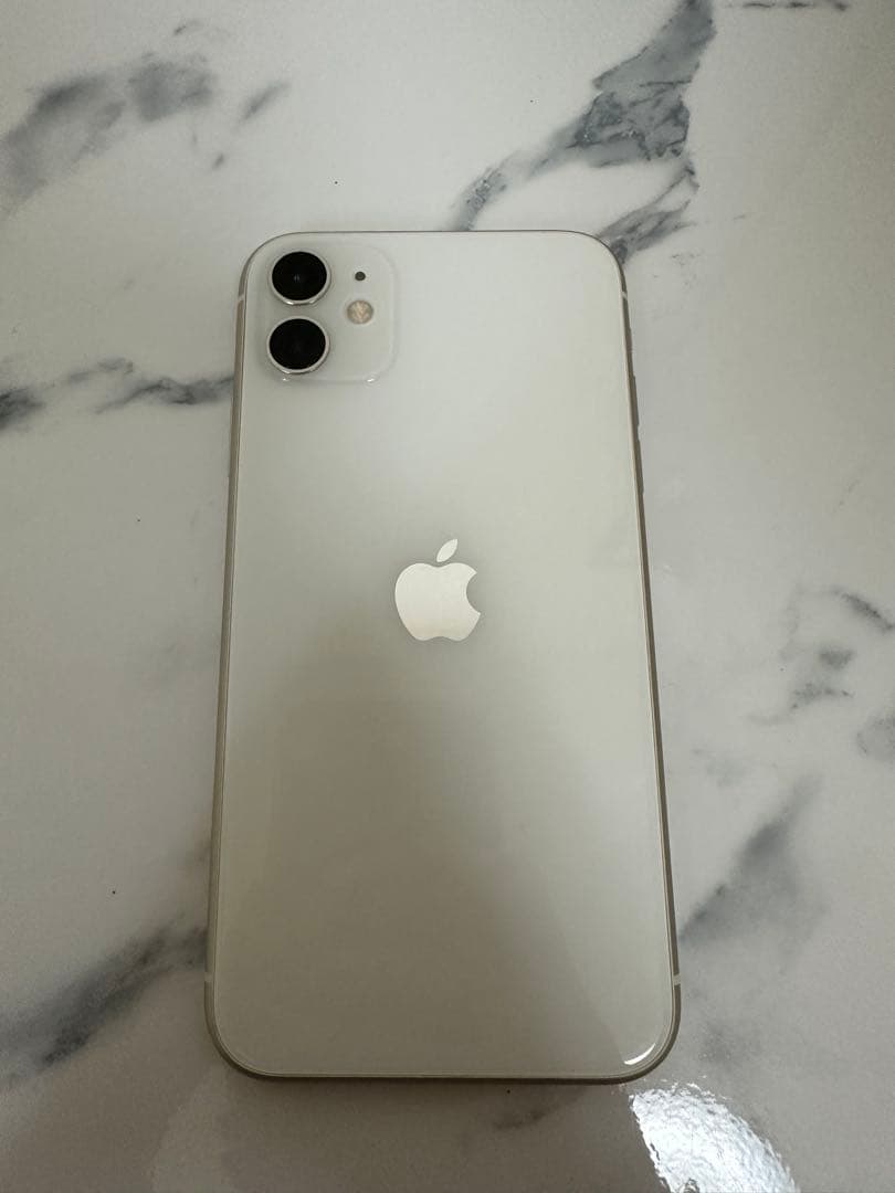 iPhone11本体(ホワイト)