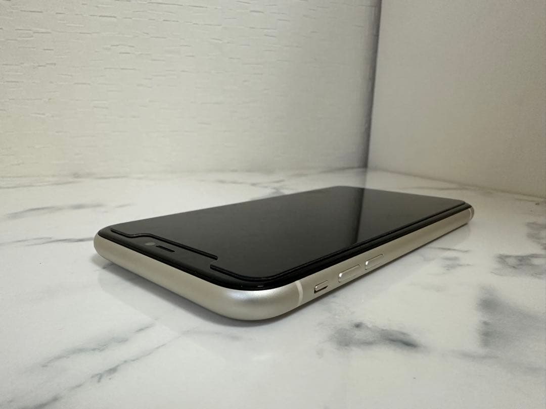 iPhone11本体(ホワイト)