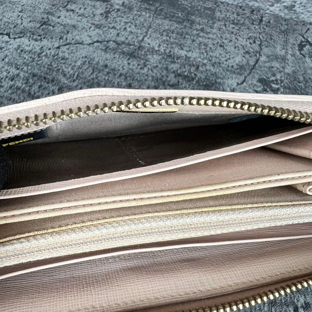 FENDI ズッカ柄 ラウンドファスナー 長財布 ピンク