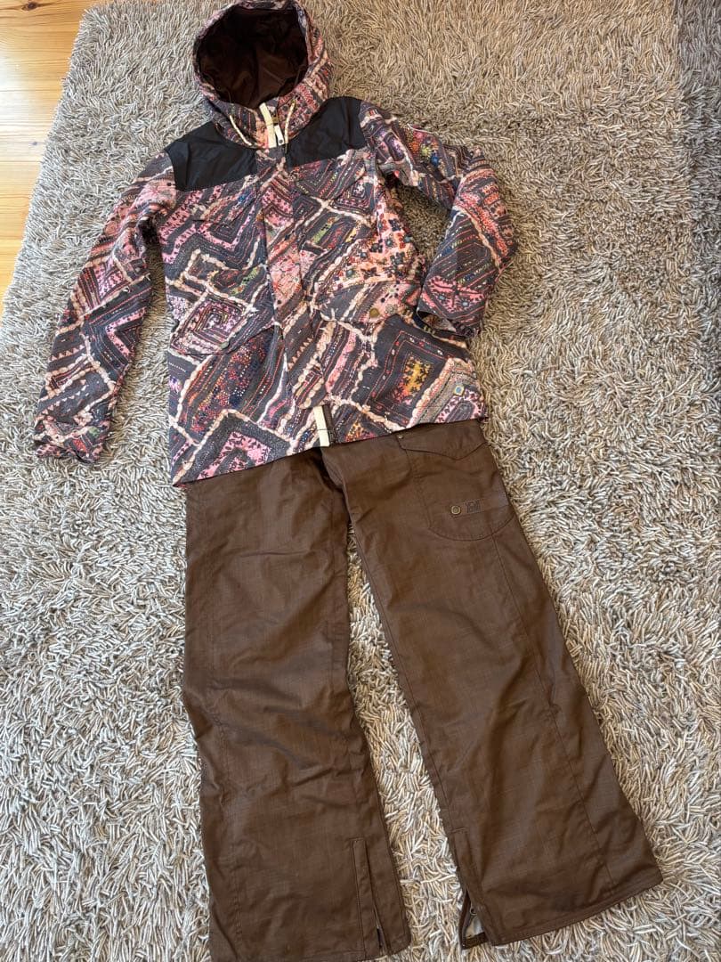 Burton スノーボードウェア VOLCOM パンツ セット♪