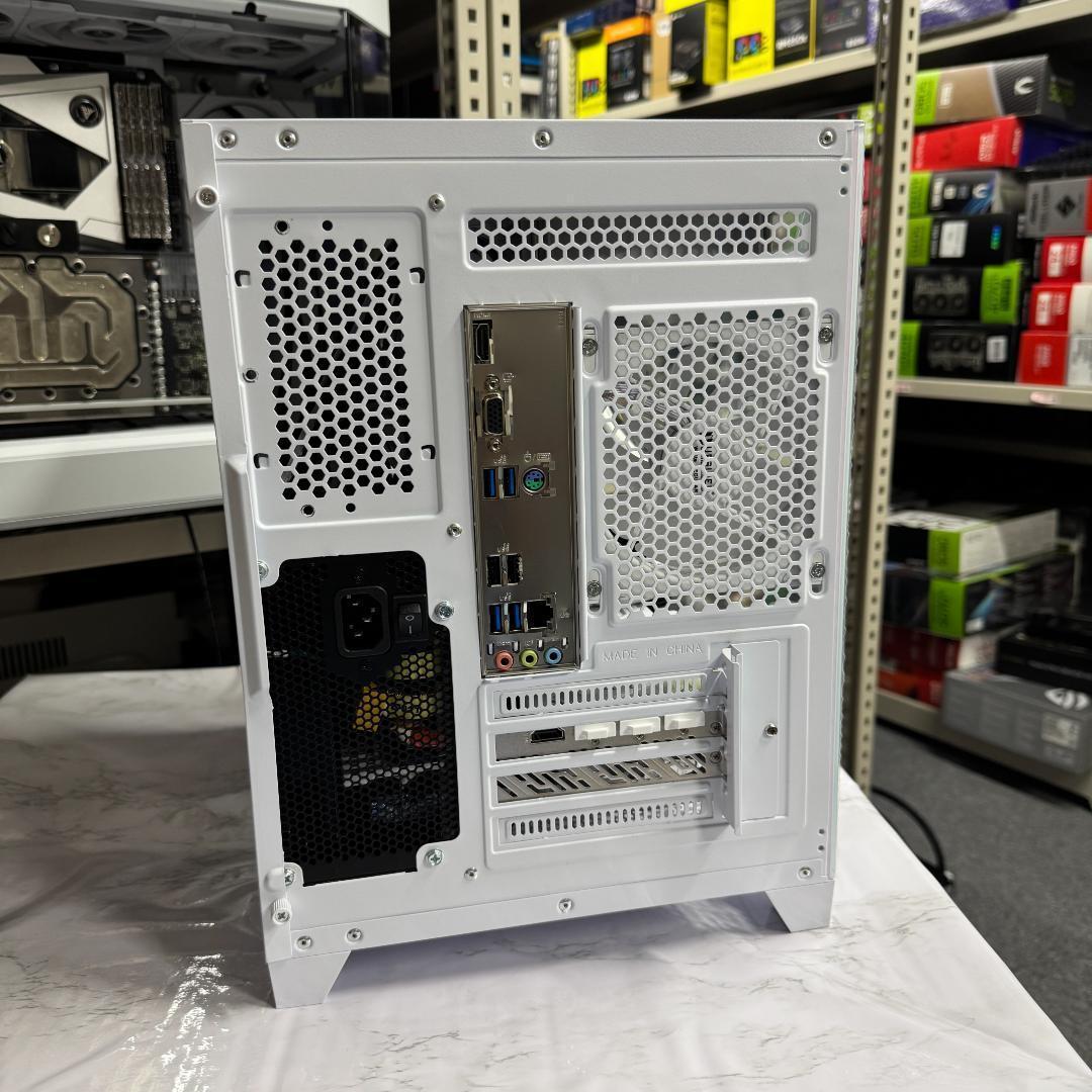 新品ゲーミングPC / Ryzen 7 7700 9070XT 32GB 1TB