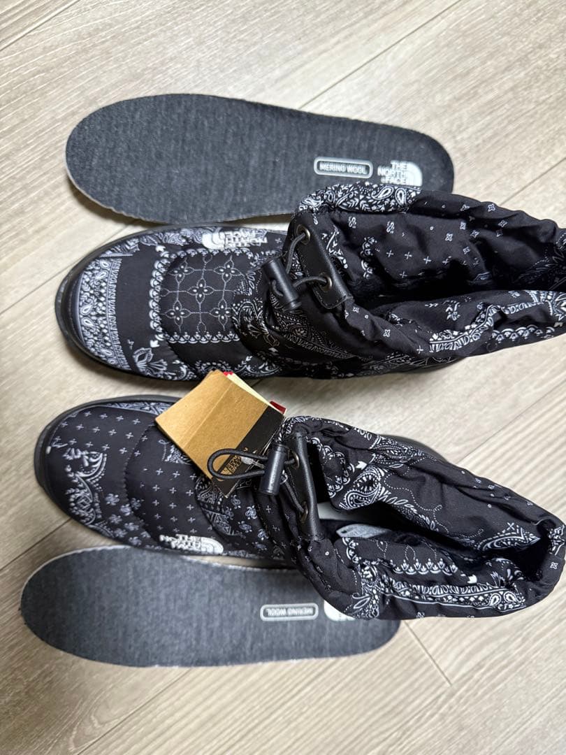 韓国ノースフェイス　スノーブーツ