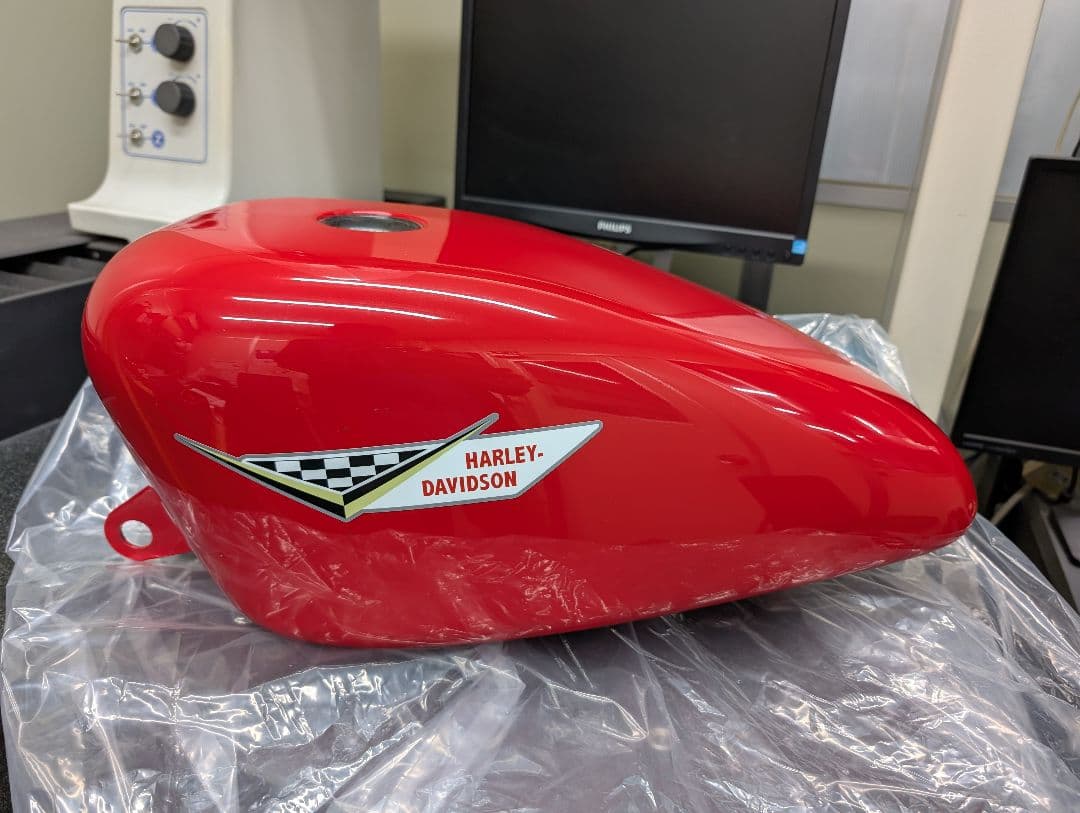 Harley-Davidson スポーツスター ~03純正タンク　3.3ガロン