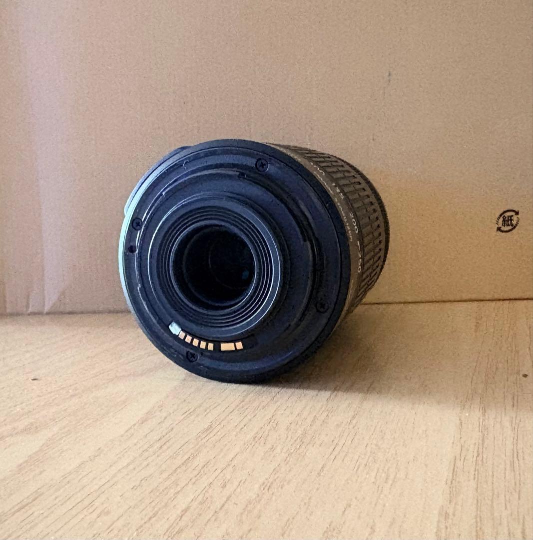 望遠レンズ　Canon EF-S 55-250mm IS