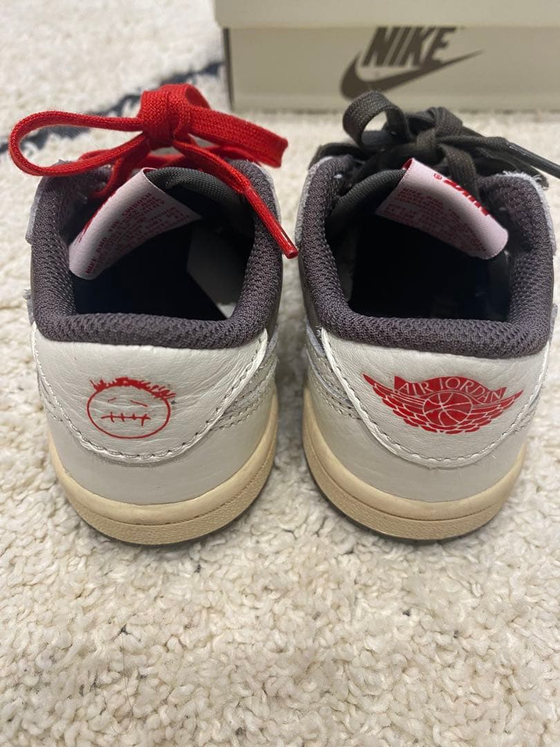 Nike Air Jordan 1 Low グレー/ホワイト/レッド