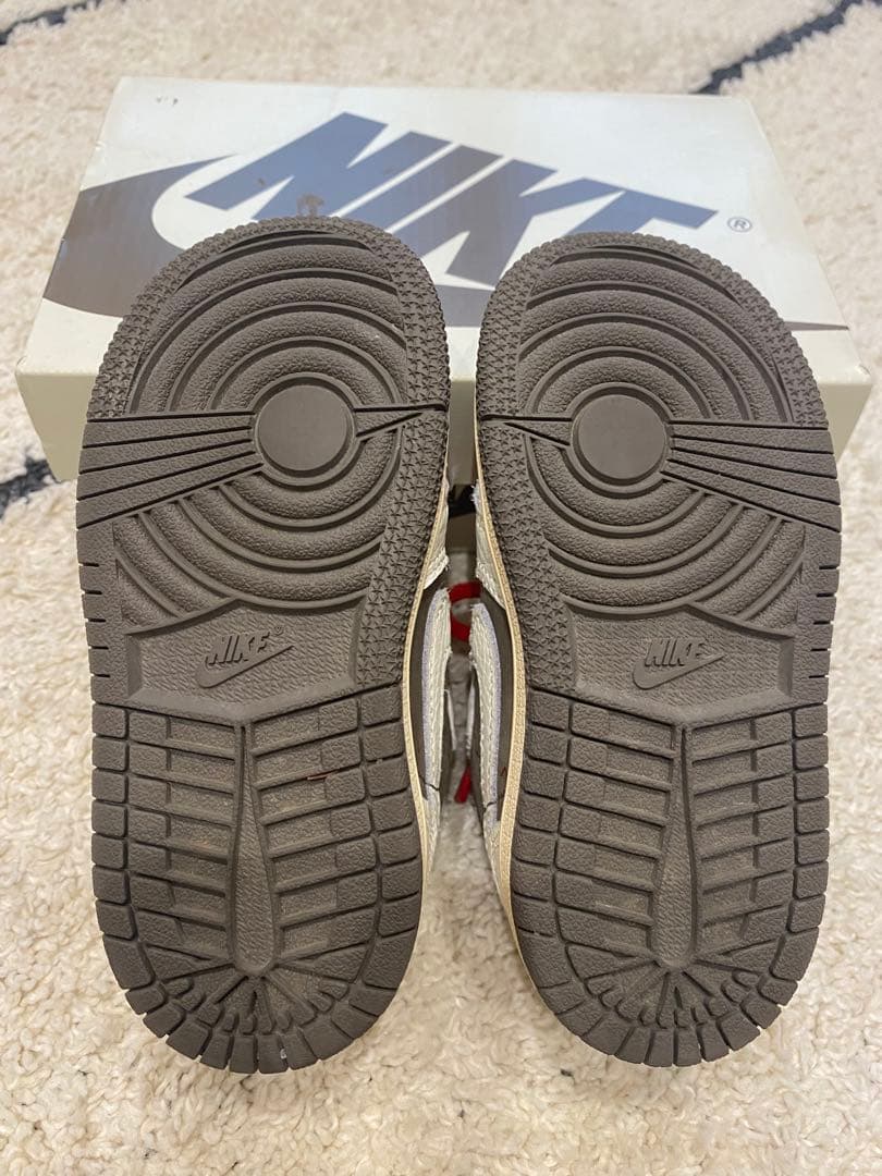 Nike Air Jordan 1 Low グレー/ホワイト/レッド