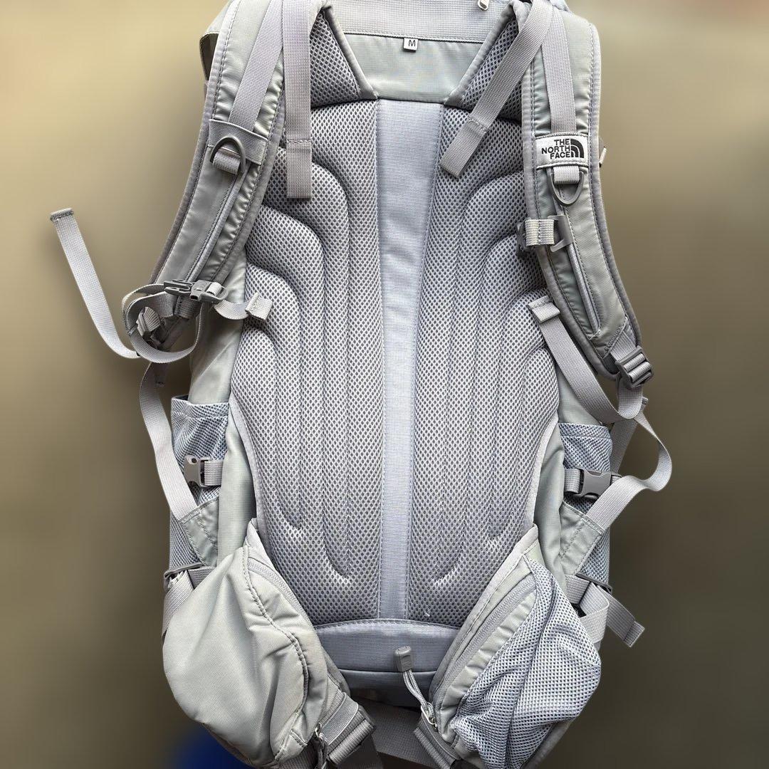 【美品】THE NORTH FACE リュック　40L グレー