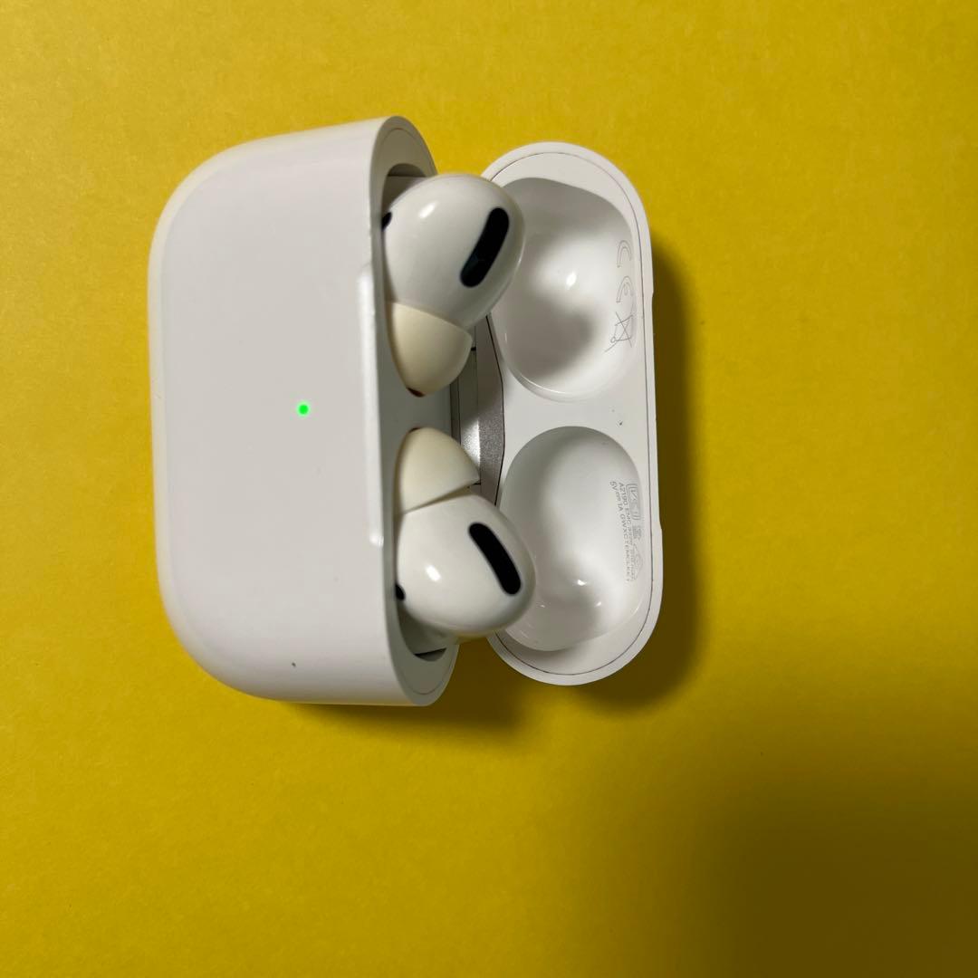 【ジャンク品】AirPods Pro 本体 充電ケース付き