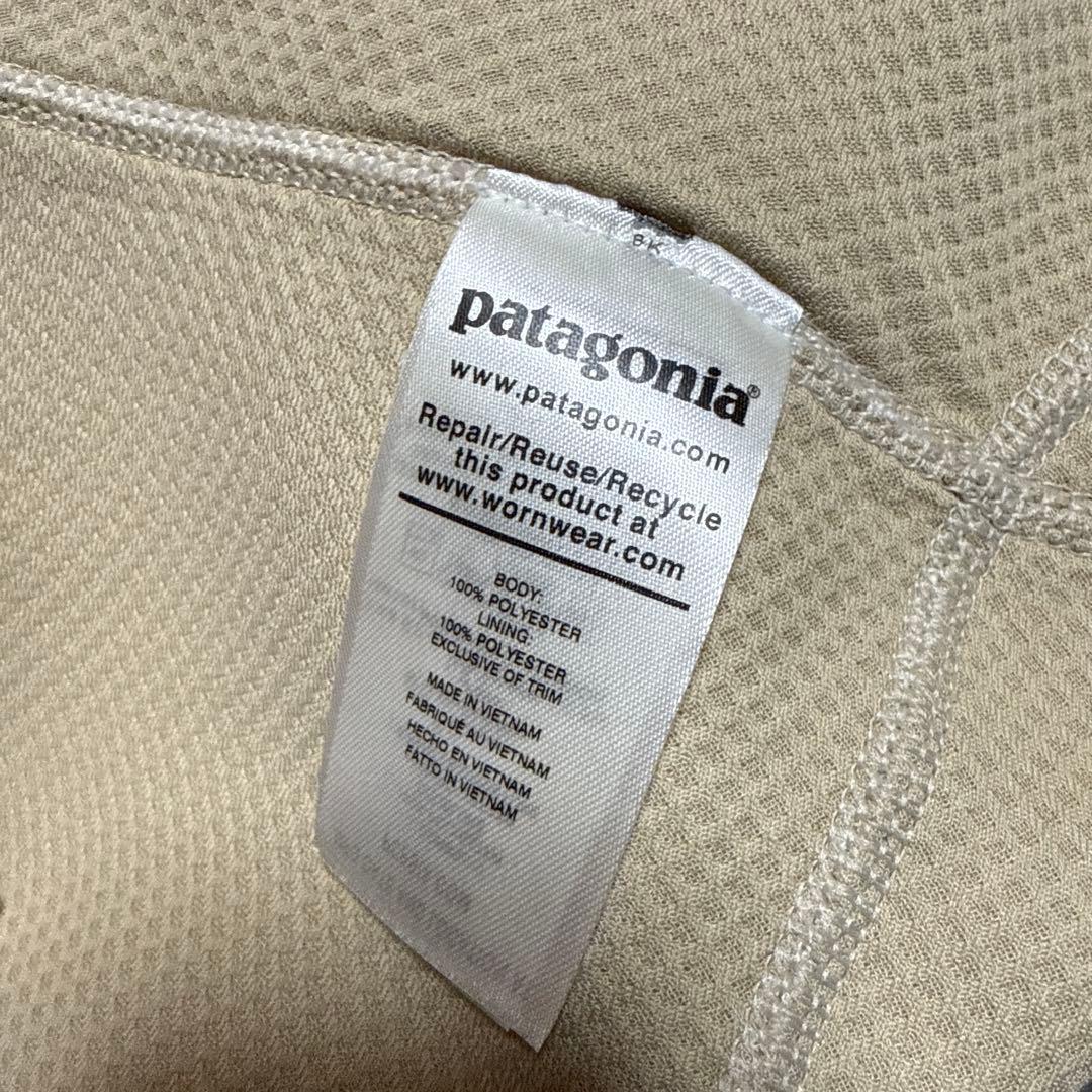 patagonia レトロX クリーム/ネイビー