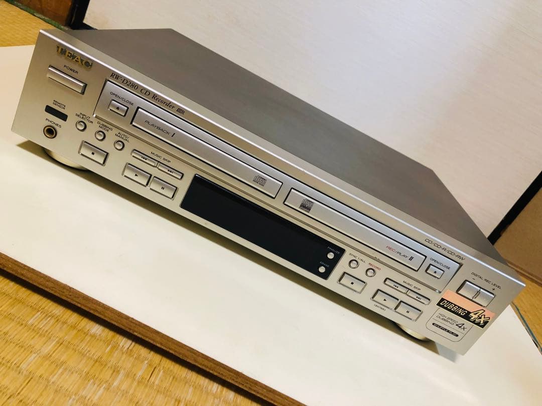 TEAC RW －D 280 CD recorder