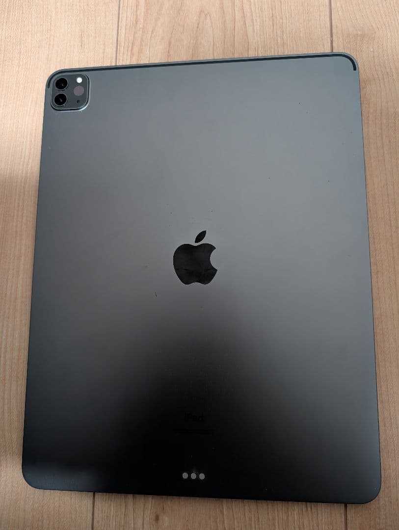 iPad Pro 12.9インチ　第5世代 OSバージョン18.2容量128GB