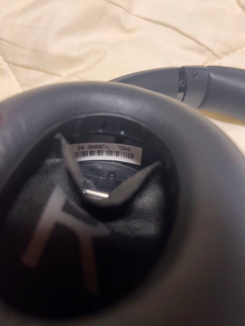 f*ん様 Bose QuietComfort Headphones　ワイヤレスヘ