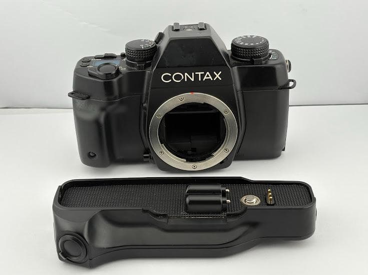 ★美品 訳アリ★コンタックス ST ボディ / バッテリーホルダー p-7