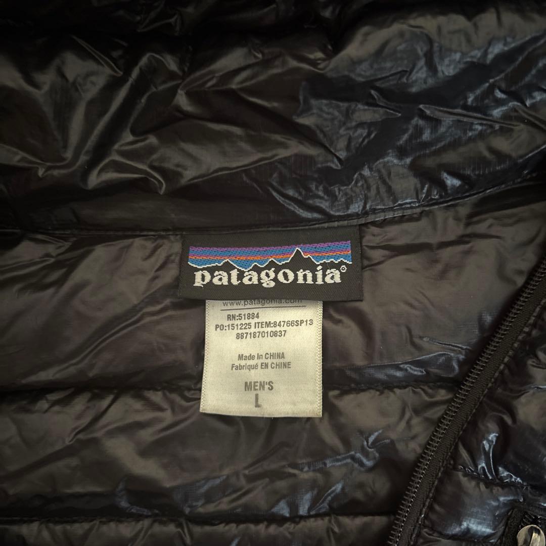 パタゴニアダウンパーカー黒　サイズＬ