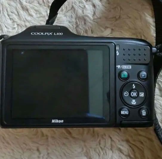 Nikon COOLPIX L100　フィルム２個