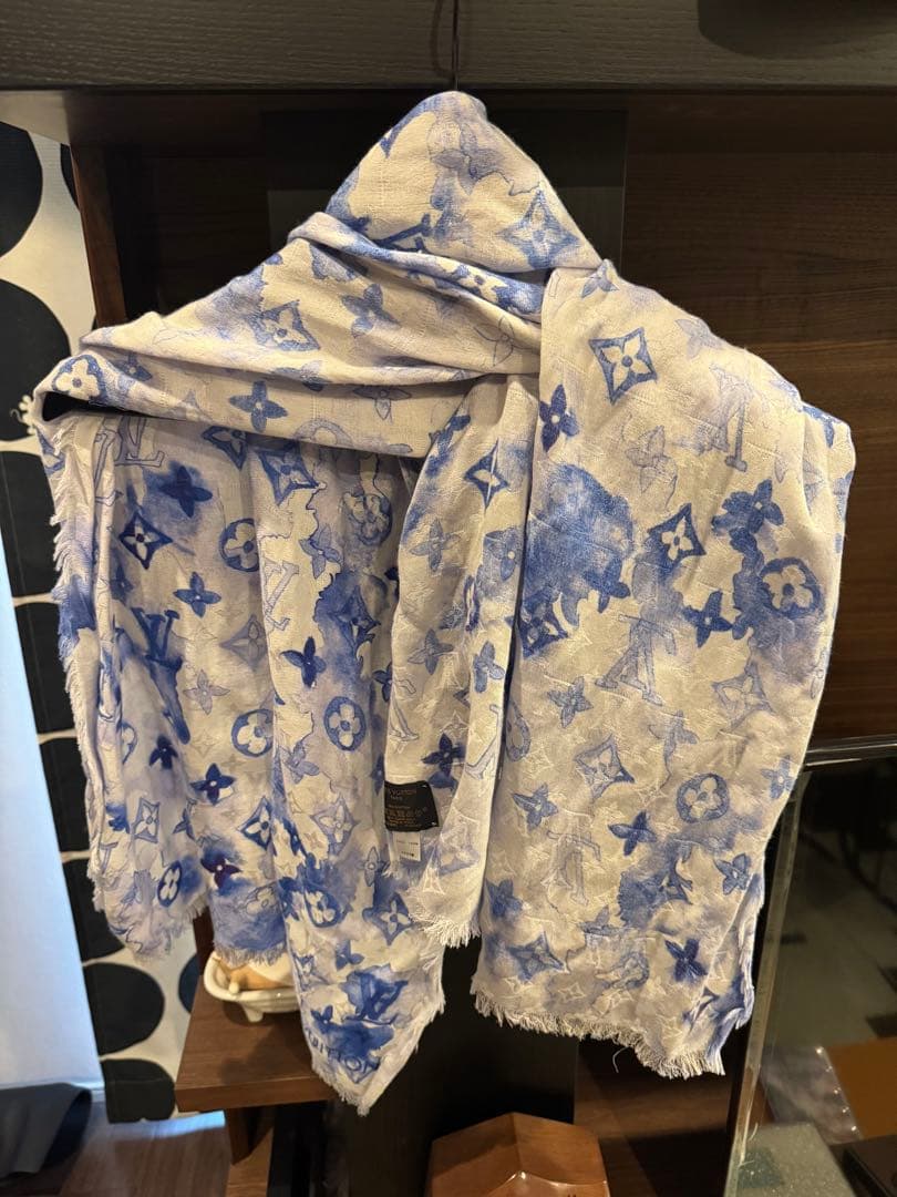Louis Vuitton ロゴパターン ストール　ウォーターカラー