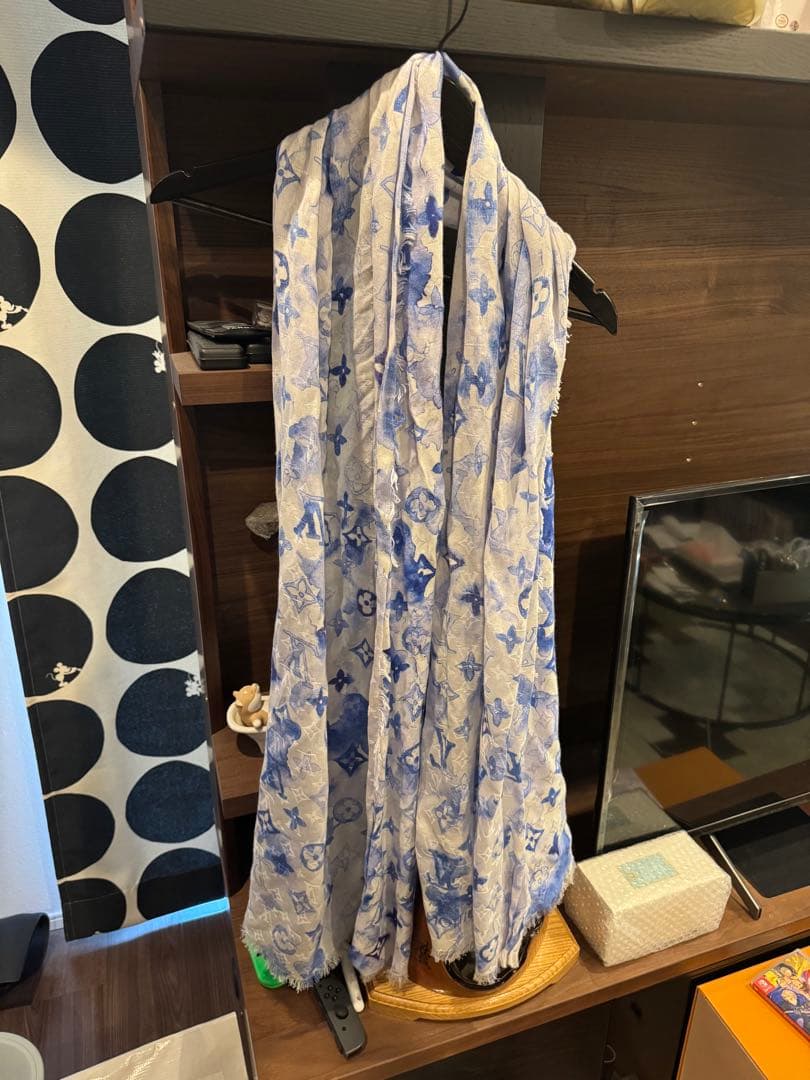 Louis Vuitton ロゴパターン ストール　ウォーターカラー