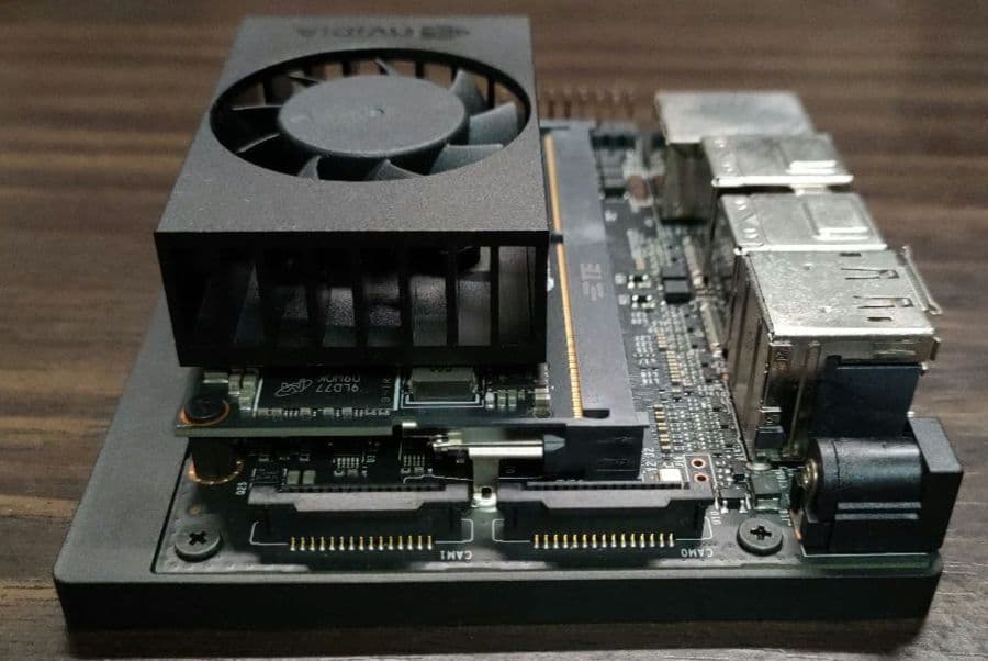 NVIDIA Jetson Xavier NX 開発者キット