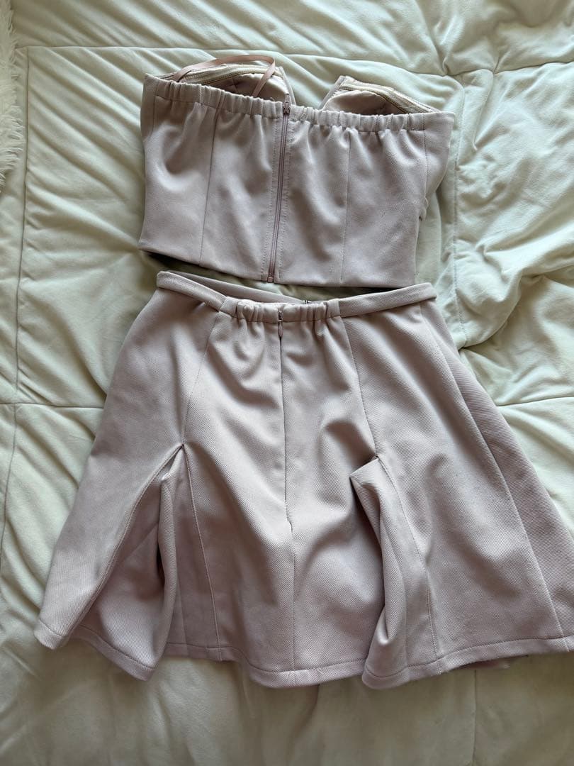 ROBE de FLEURS ピンクストラップレスドレス