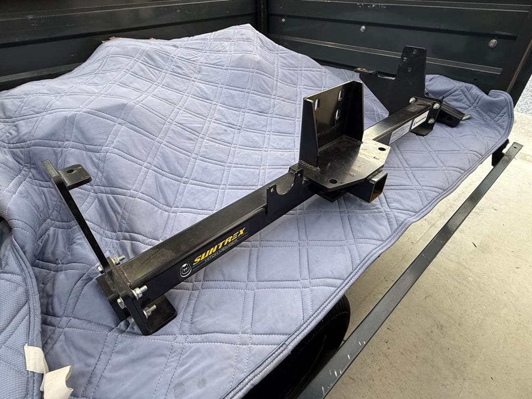 サントレック製ヒッチメンバー　ランドクルーザー70プラド78