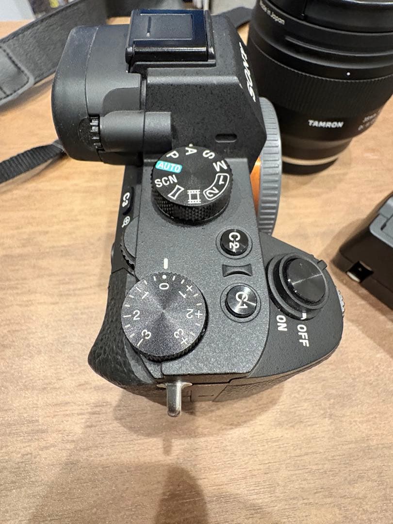 美品　SONY α7 Ⅱ ミラーレスカメラ TAMRONレンズ付き