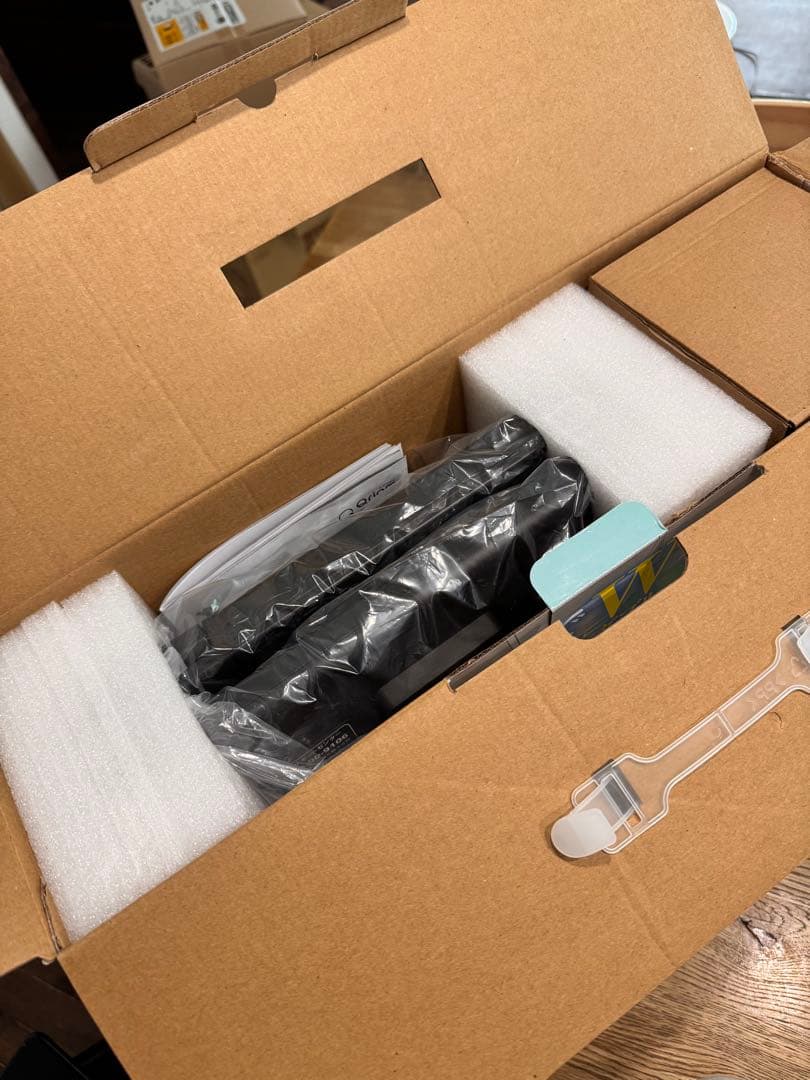 最終値下げ！新品　山善　ポータブルDVDヘッドレストモニター