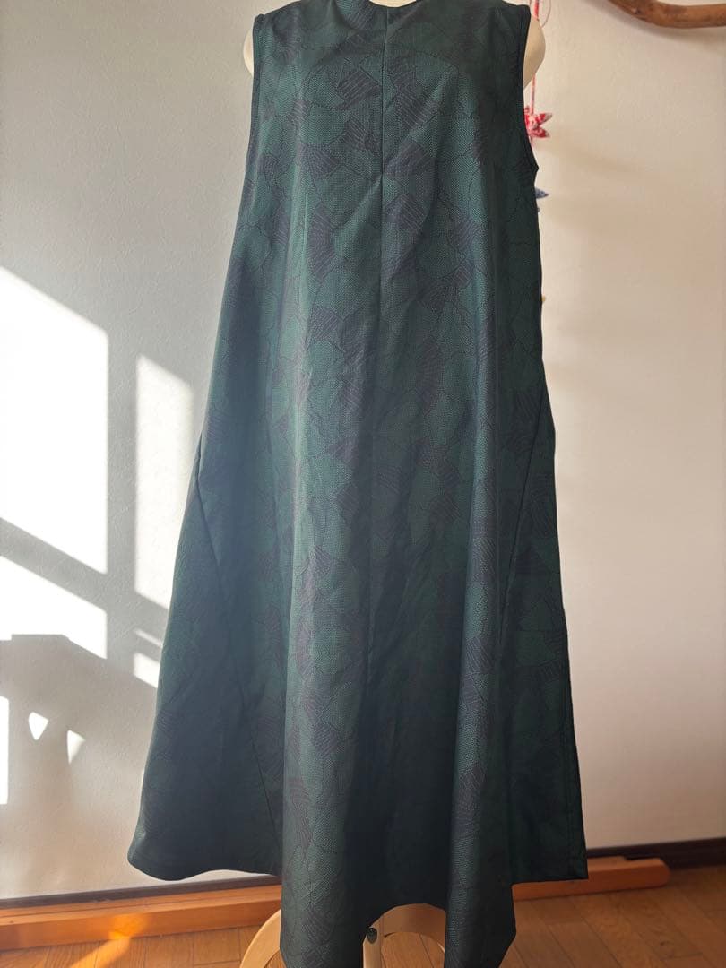 新品　大島紬　着物リメイクワンピース　グリーン