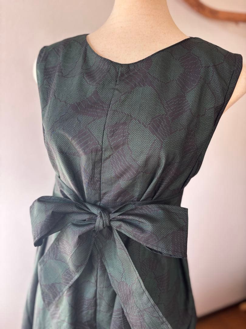 新品　大島紬　着物リメイクワンピース　グリーン