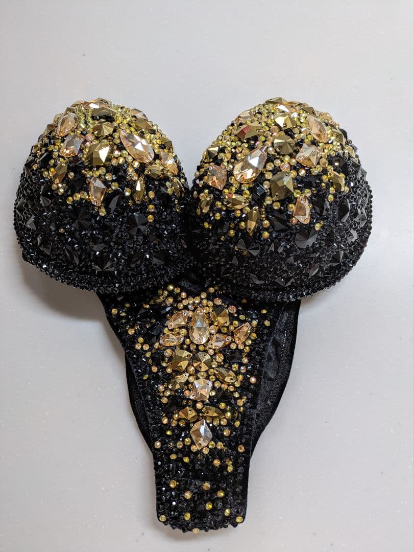 水着・ラッシュガード yu-ri